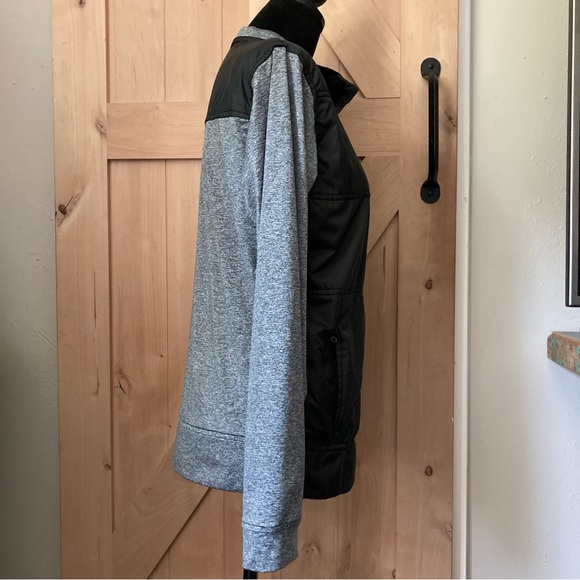 Women's Topgolf Black and Gray Lightweight Jacket Small - Picture 3 of 9